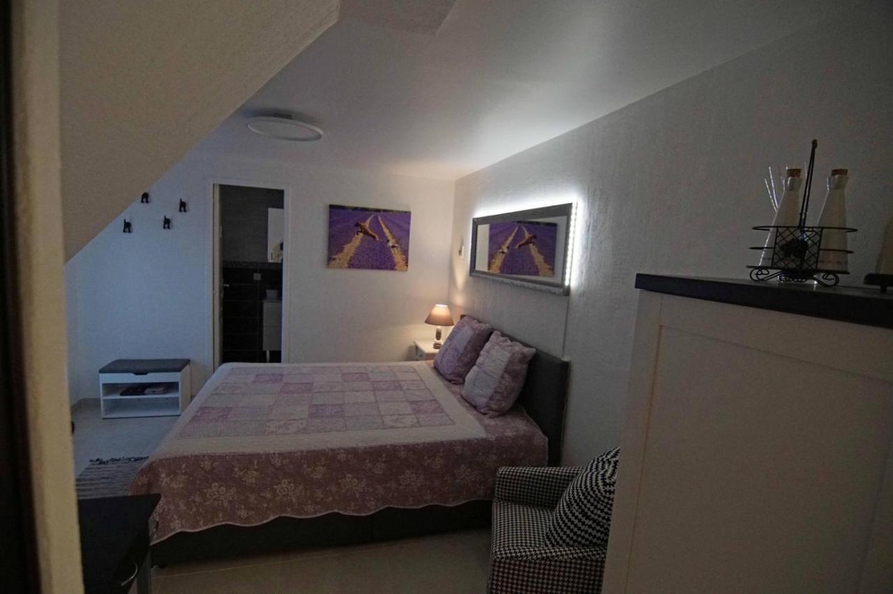 Chez Amali Apartment Бриньол Екстериор снимка